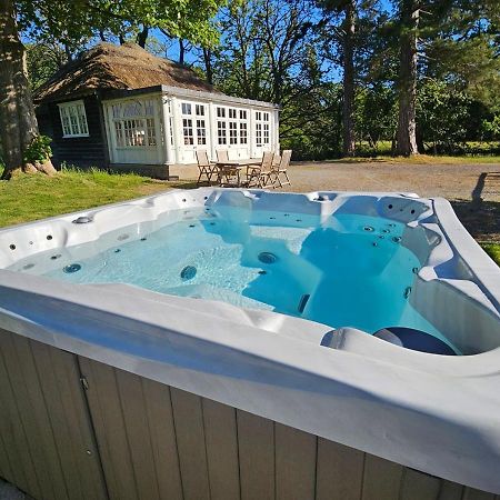 Thornton Manor - Holiday Cottages And Apartments ヘスウォール エクステリア 写真